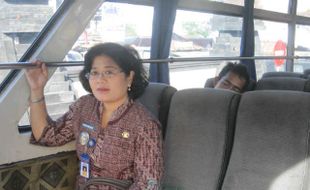 NAIK BUS