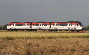 RAILBUS BATARA KRESNA: H-1 Lebaran, Penumpang Railbus Tetap Ramai