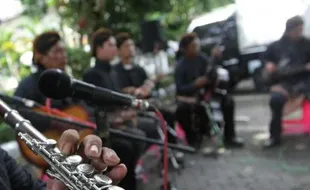 LOMBA CIPTA LAGU KERONCONG : Balai Soedjatmoko Lombakan Penciptaan Lagu Keroncong