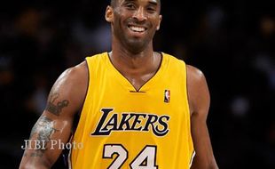 NBA 2015/2016 : Catatan Manis Kobe dalam Kekalahan Lakers dari King