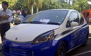 MOBIL LISTRIK: Ini Dia Mobil Listrik Buatan Pindad