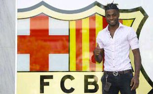 Dari Arsenal Alex Song Resmi Berlabuh ke Barca