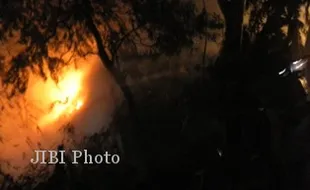 KEBAKARAN: Lokasi Pembuangan Sampah Gagaksipat Terbakar