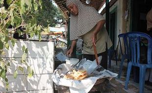 Karena LKM, Peyek Sukemi Dikenal se-DIY