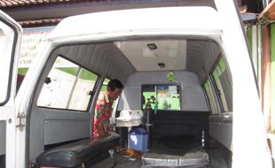 MOBIL AMBULANS: Usulan Anggaran Pengadaan Ambulans Langsung Oleh RSUD