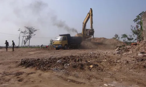 TOL SOLO-KERTOSONO: Data Luas Lahan Beda, BPN Lakukan Pengukuran Ulang