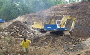 Penambang Ilegal Membandel, Petani di Jepara Bongkar Jembatan