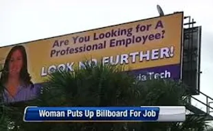 Wah! Perempuan Ini Sewa Billboard Demi Pekerjaan