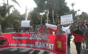 Jokowi Menang, Kader PDIP Long March