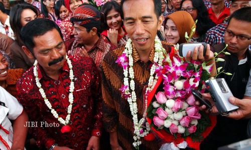 JOKOWI PRESIDEN : Paranormal Benarkan Ada Makhluk Halus Dampingi Kirab Jokowi-JK