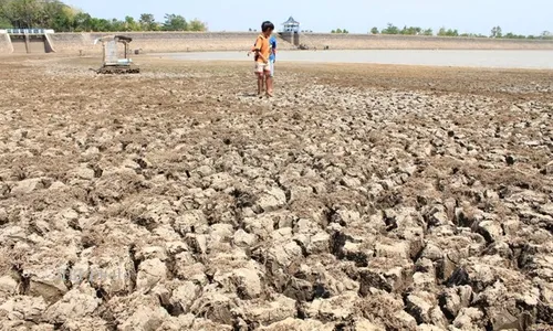 WADUK BADE KRITIS