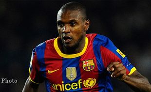 Eric Abidal Masuk Skuat Barcelona di Liga Champions