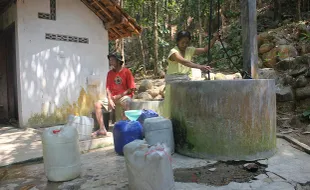 GUNUNG KUKUSAN KERING