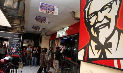 PENYEGELAN KFC & MC DONALD’S SOLO: Dipukul, Bibir Rekta Sobek