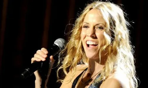 Sheryl Crow Terkena Imbas Armstrong