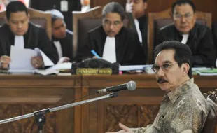 KASUS ANTASARI AZHAR : Kemenkumham Cari Celah Agar Antasari Bisa Dapat Grasi