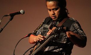 5 Dewa Gitar Tanah Air bakal Bagi-Bagi Ilmu Gratis