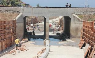 UNDERPASS KULUR DIPROTES