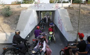 UNDERPASS MAKAMHAJI: Dishubinfokom Siapkan Petugas Pengurai Kemacetan