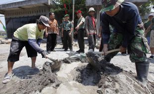 PROGRAM TMMD : TNI Bantul Bangun Talut