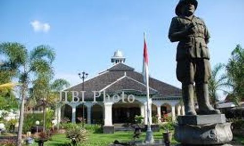 TEMPAT BERSEJARAH : Ini Dia 6 Lokasi Favorit Bung Karno di Solo 