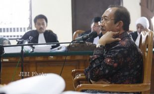 KORUPSI KASDA SRAGEN: ICW Desak Kejakti Periksa Bupati Agus Fatchur Rahman