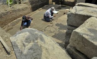 PENEMUAN CANDI