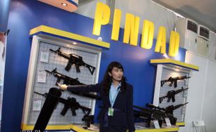 SENJATA PRODUKSI PT PINDAD