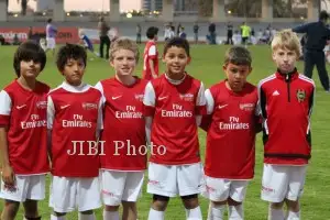 Di Facebook, JACK BROWN, Bocah Indonesia Pemain Terbaik Sekolah MU ...