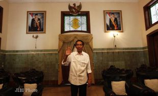 Tunggu Resmi Tempati Rumdin Suropati, Jokowi & Iriana Tinggal di Rumah Teman