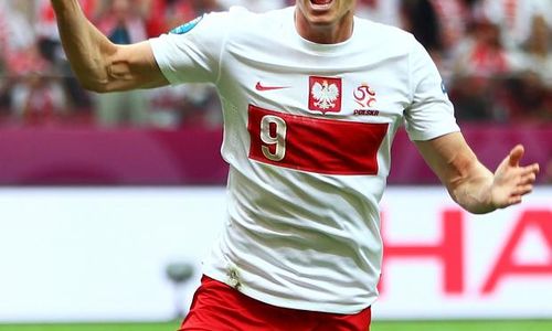 INGGRIS VS POLANDIA: Lewandowski Siap Kalahkan Hart  