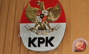 PENJEMPUTAN PAKSA: Polisi Datangi KPK