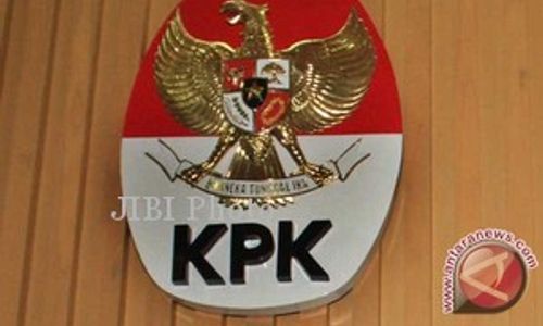 PENJEMPUTAN PAKSA: Denny Dukung KPK