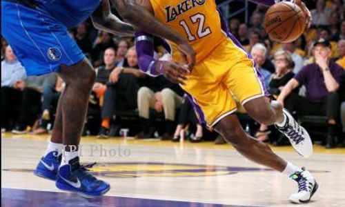 Dallas Rusak Start Lakers