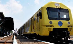 KERETA PRAMEKS Mogok di Gawok, Penumpang Panik