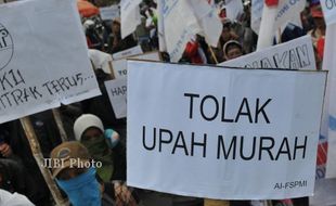 DEMO BURUH : Tuntut PP Pengupahan Dihapus, 50.000 Buruh Ancam Menginap di Istana