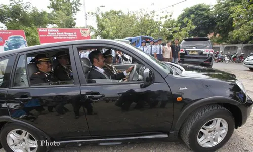 WALIKOTA SOLO MENJAJAL MOBIL ESEMKA