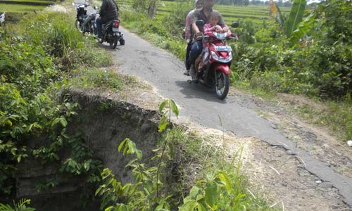 Rusak Makin Parah, Jembatan Si Tandu Membahayakan