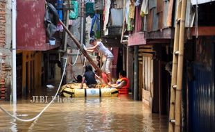  BANJIR KAMPUNG PULO