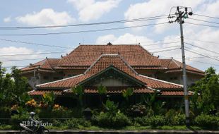 RUMAH DINAS WAWALI SOLO KOSONG