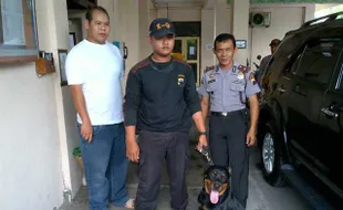 Polresta Solo Dapat Hibah Anjing dari Warga