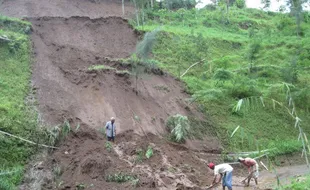 Intensitas Hujan Mulai Tinggi, BPBD Ajukan Bantuan Eskavator