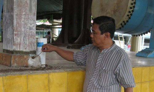 Semua Saka Serambi Masjid Agung Solo Diamputasi