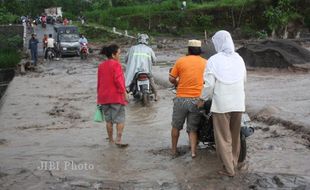 GUNUNG SLAMET SIAGA : Pemkab Banyumas Siaga Hadapi Potensi Banjir Lahar Hujan 