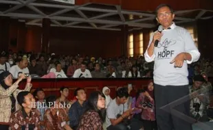 DAHLAN ISKAN VS DPR: Dahlan Bakal Bawa Kasus Upeti ke KPK