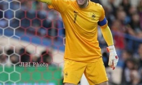 JELANG PLAYOFF PIALA DUNIA 2014 : Deschamps Yakin Lloris Siap Lawan Ukraina 