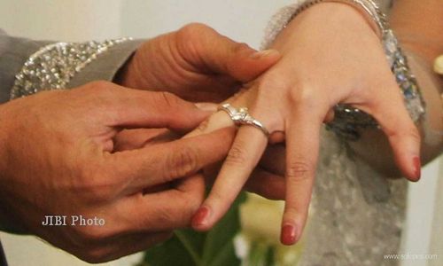 Bagi-Bagi Rupiah di Balik Pencatatan Nikah