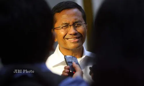 DAHLAN VS DPR: Dahlan Siap Dipecat