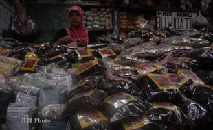 JAMU KIMIA Masih Marak, Jamu Tradisional Terancam