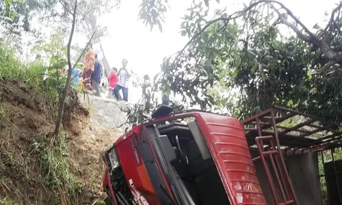 Truk Pengangkut Elpiji Tabrak Warga, 1 Tewas